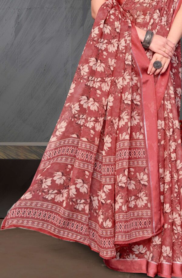 Border and floral design of Rust Blossom Saree
